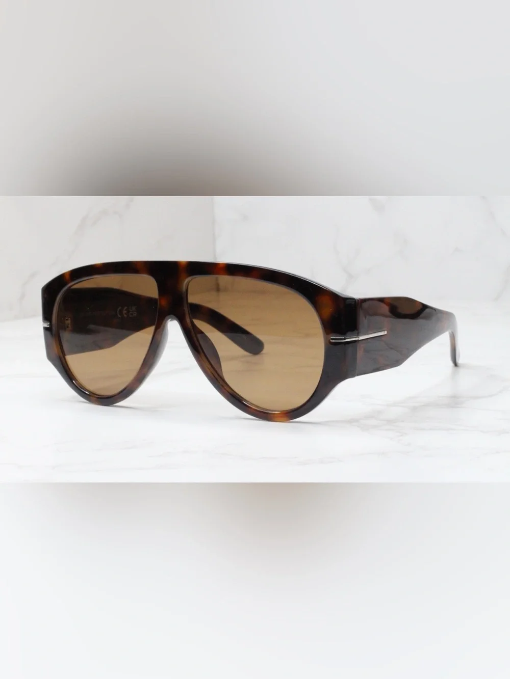 Classic Thick Aviator Sunglasses - Sleek Shades